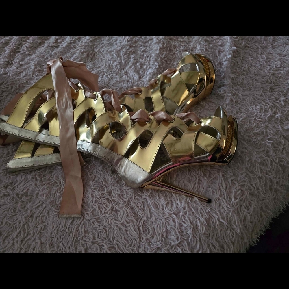 Lady Couture Elegant Gold Heels with Satin Laces